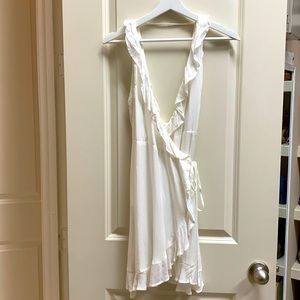 White wrap dress - The Impeccable Pig